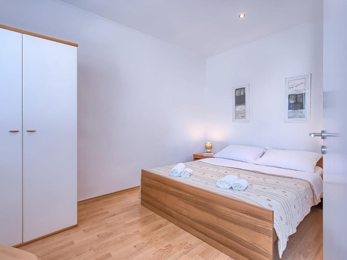 Apartment Nika-5 By Interhome Umag Eksteriør bilde