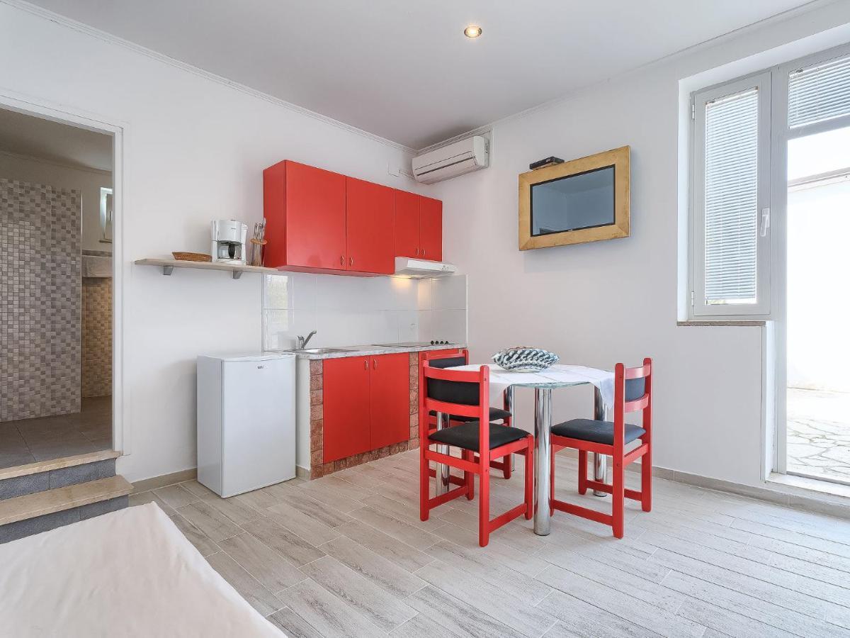 Apartment Nika-5 By Interhome Umag Eksteriør bilde